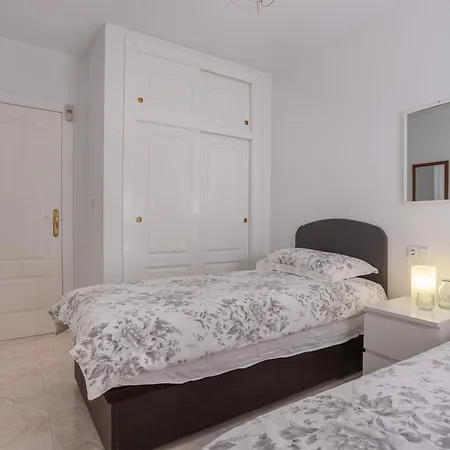 Apartment Two Bedroom Apartament In La Florida *